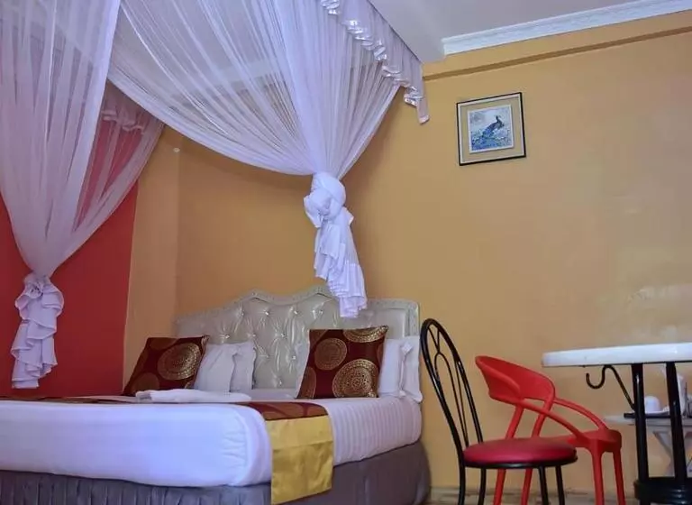 هتل Eaglesvale Resort