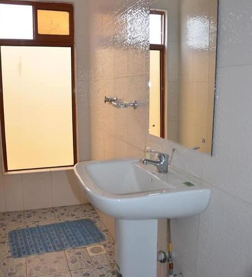 هتل Eaglesvale Resort