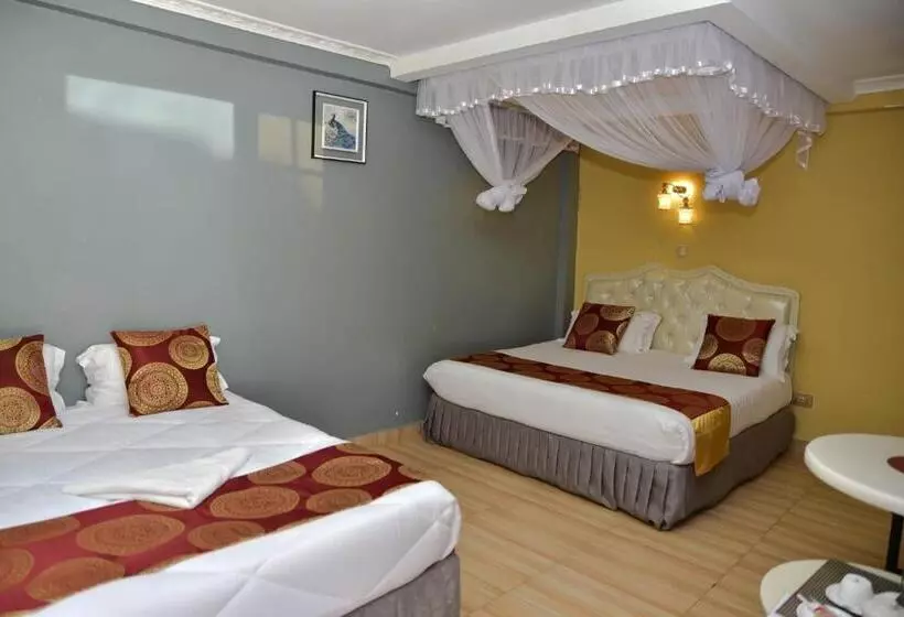 هتل Eaglesvale Resort