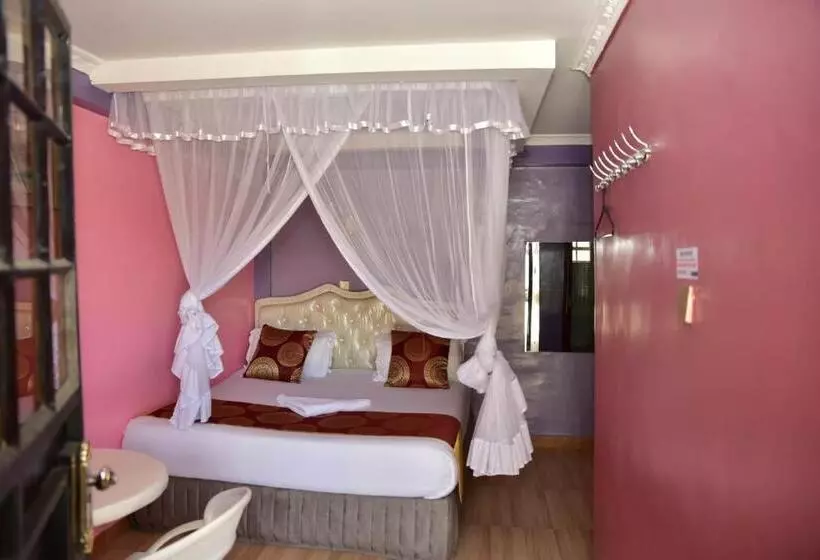 هتل Eaglesvale Resort