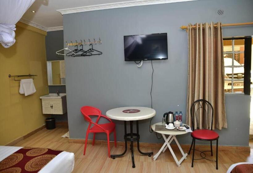 هتل Eaglesvale Resort