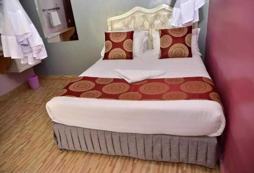 هتل Eaglesvale Resort
