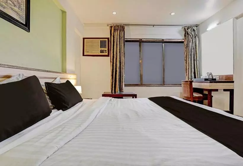 ホテル Collection O Guru Heritage Kalamboli