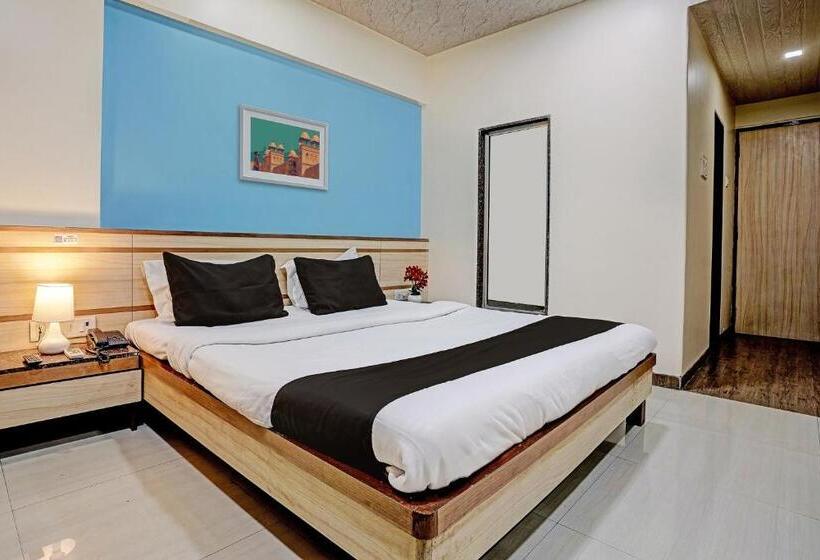 Hotel Collection O Guru Heritage Kalamboli