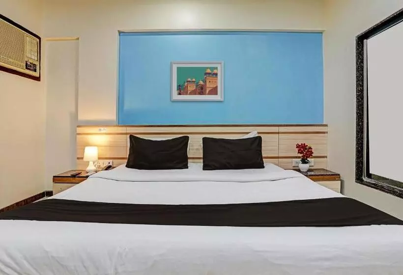 ホテル Collection O Guru Heritage Kalamboli