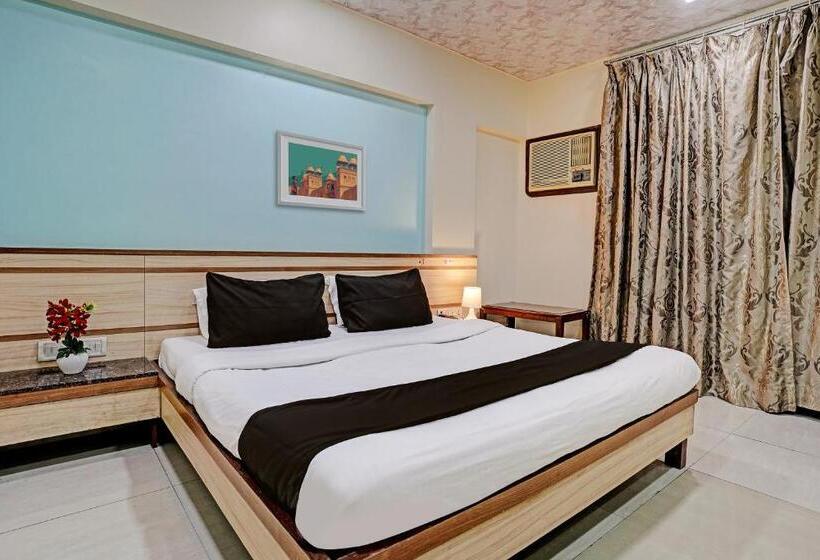 Hotel Collection O Guru Heritage Kalamboli