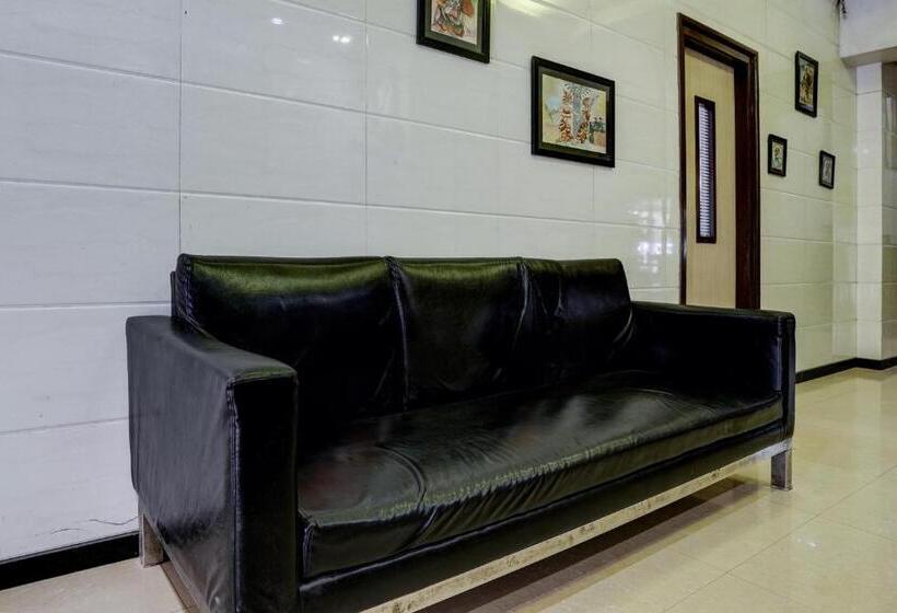 Hotel Collection O Guru Heritage Kalamboli