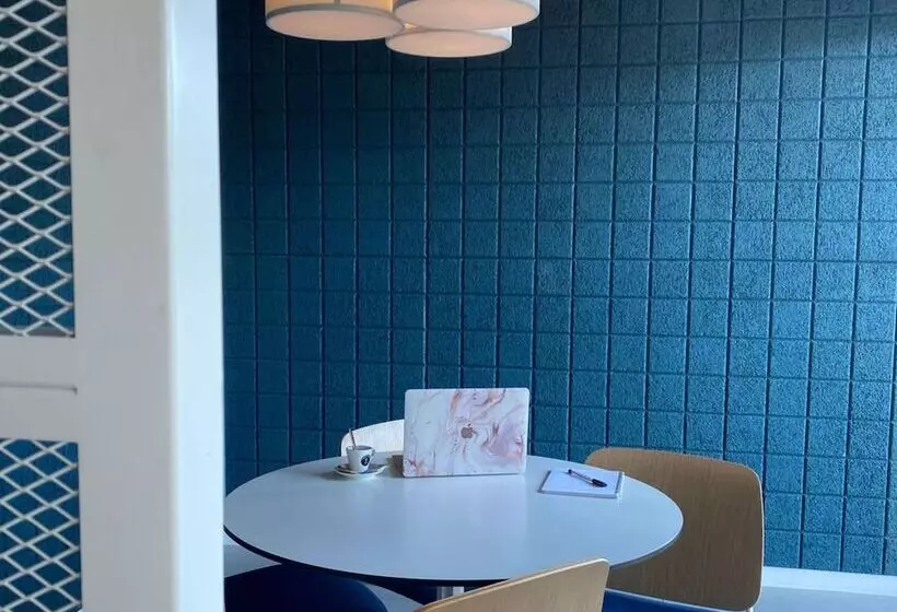 ホテル Ibis Lunel Petite Camargue