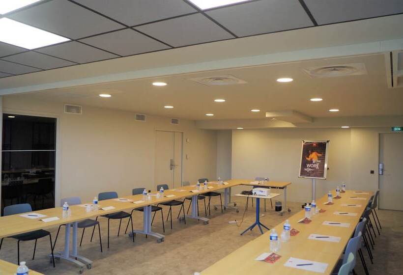 בית מלון כפרי Ibis Lunel Petite Camargue