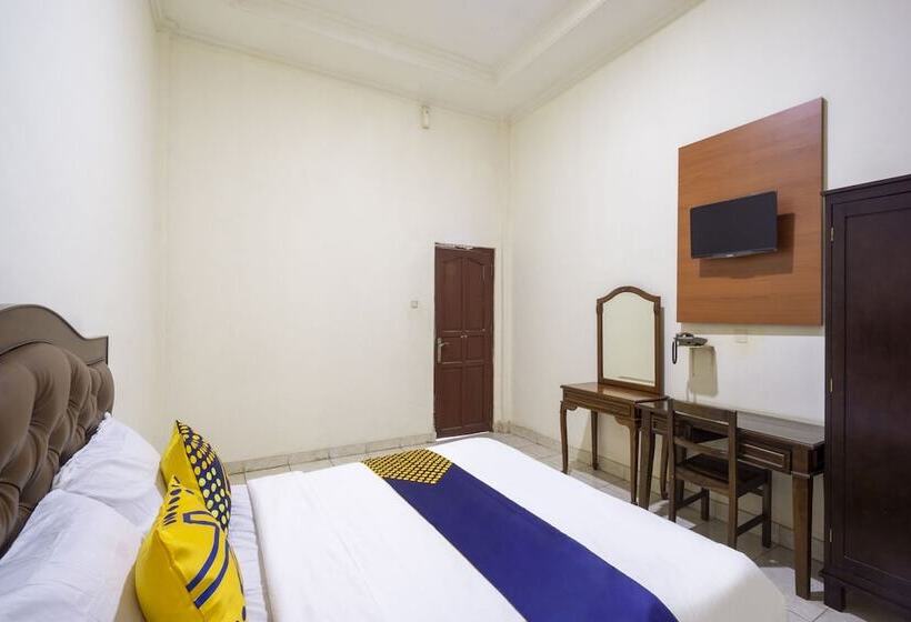 Hotel Spot On 3978  Danau Indah