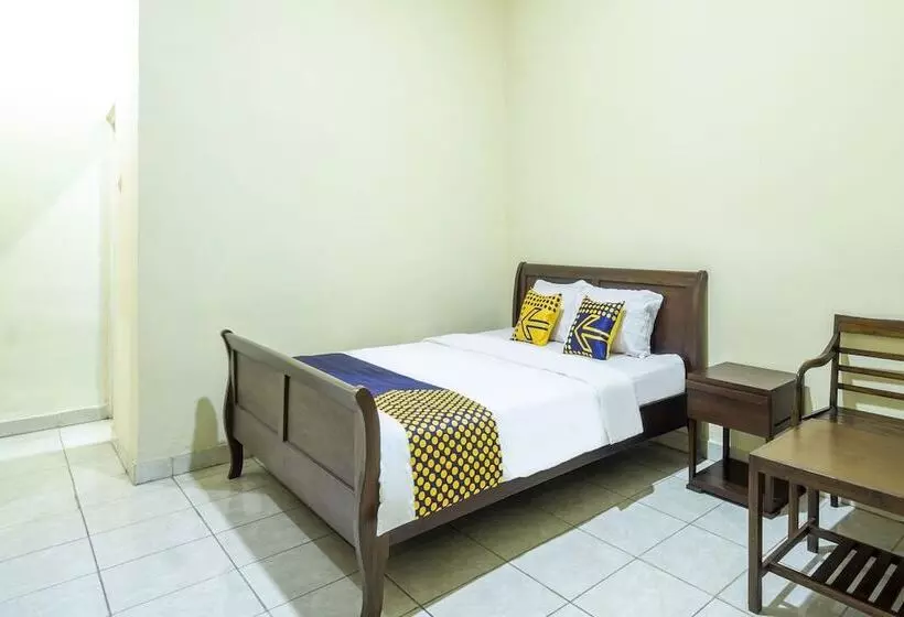 Hotel Spot On 3978 Danau Indah