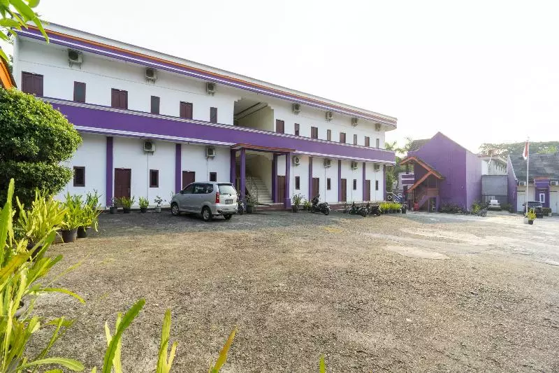 Hotel Spot On 3978 Danau Indah