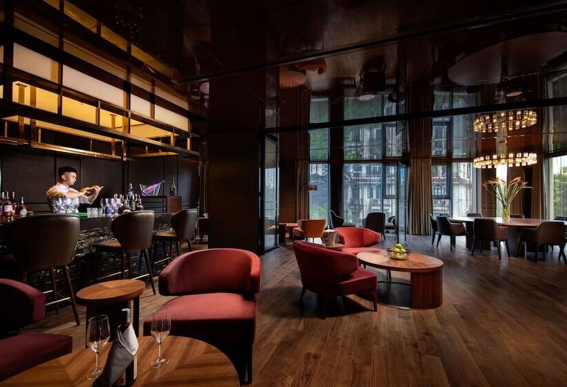 هتل The Five Residences Hanoi