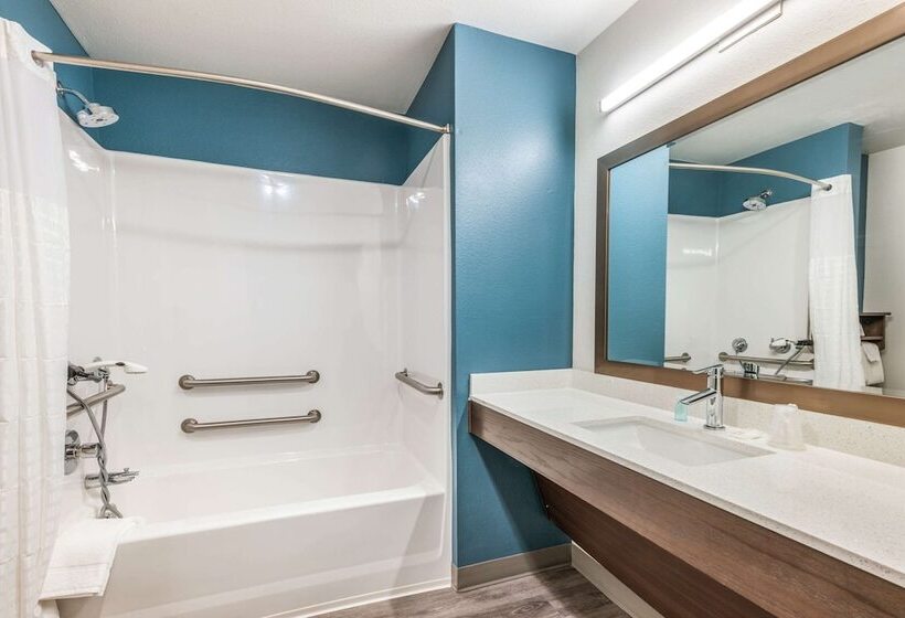 בית מלון כפרי Woodspring Suites Linden