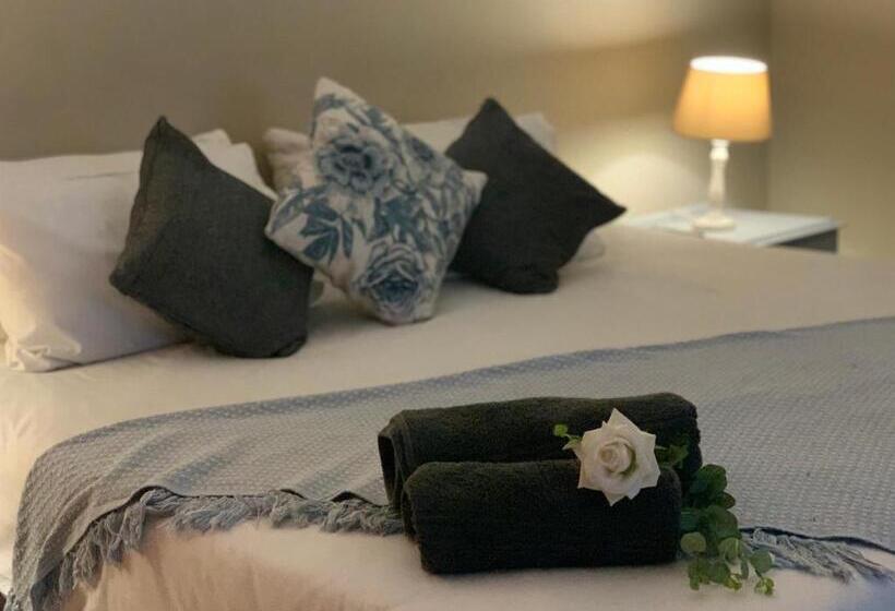 Pension Bread & Barrel Eureka Kimberley