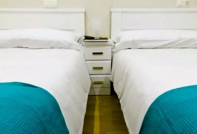 ペンション Habitaciones Albero