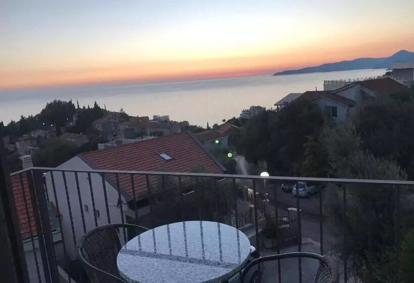 Rezevici Boutique Villa