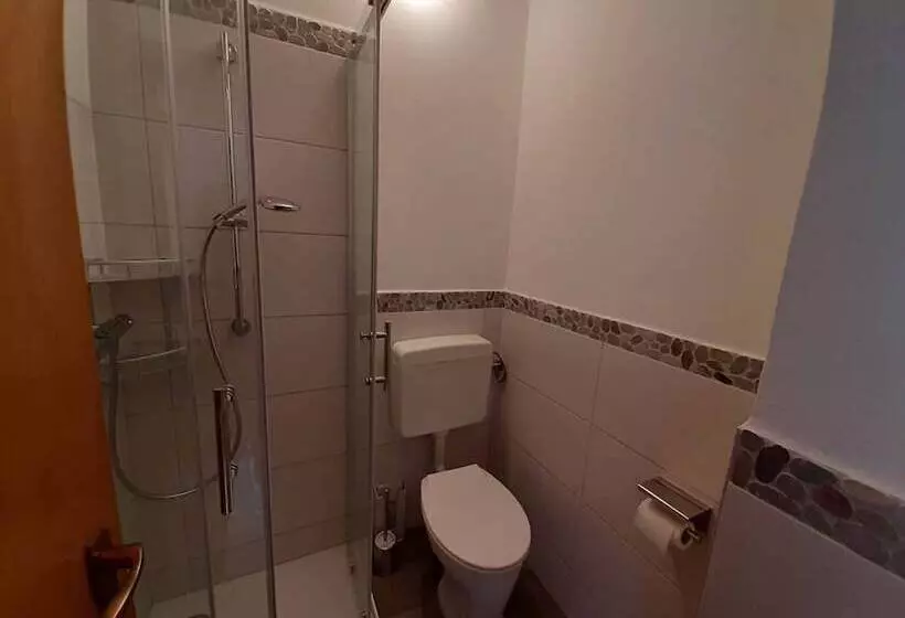 Retkeilymaja Gästehaus Edelmann