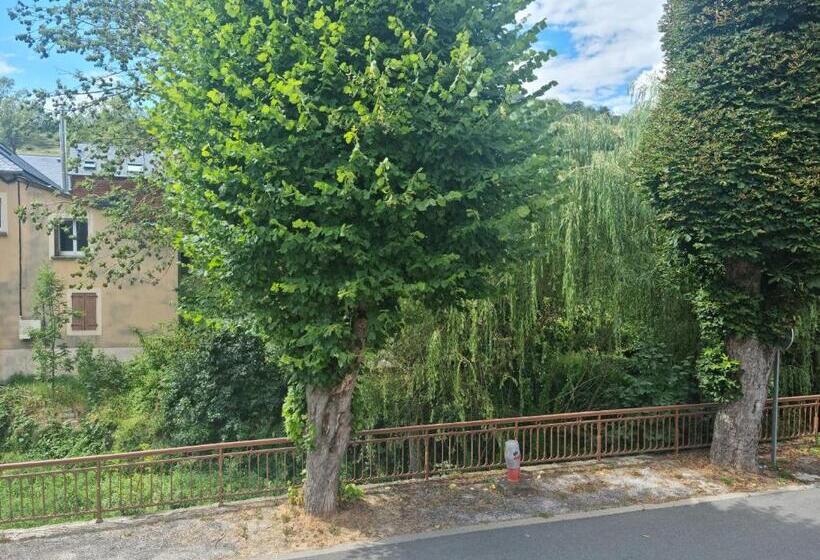 ベッドアンドブレックファースト Au Pont De La Ginéze