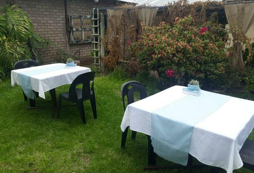 민박 Greenhill Chalets Grootfontein