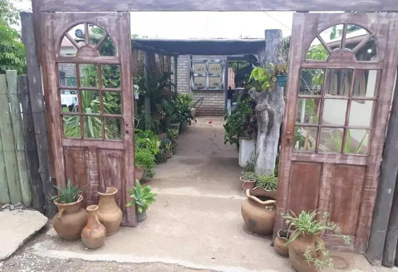 Bed and Breakfast Greenhill Chalets Grootfontein