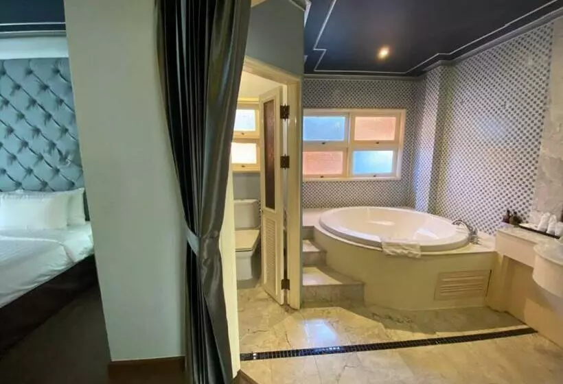 La Seine City Resort Chiang Mai