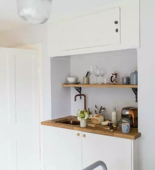 Majatalo Flore House