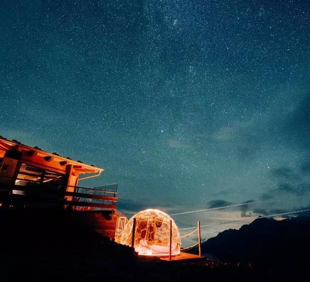 リゾートホテル Capanna Presena