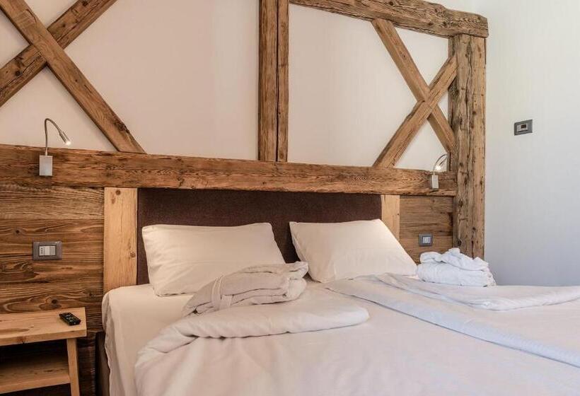 渡假胜地  Capanna Presena