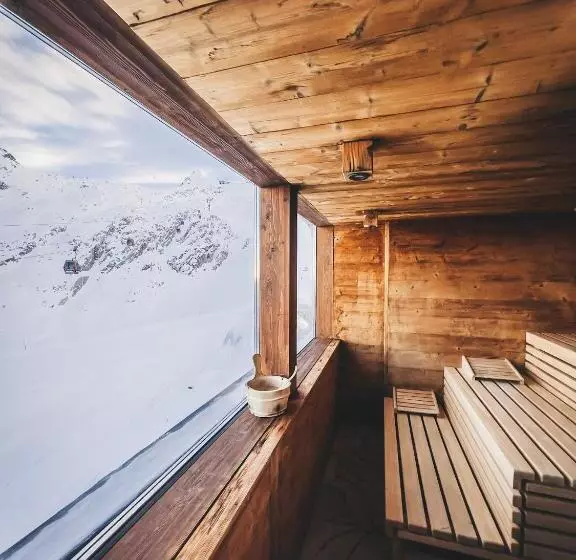 リゾートホテル Capanna Presena