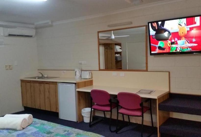 Sandcastle Motel Tin Can Bay