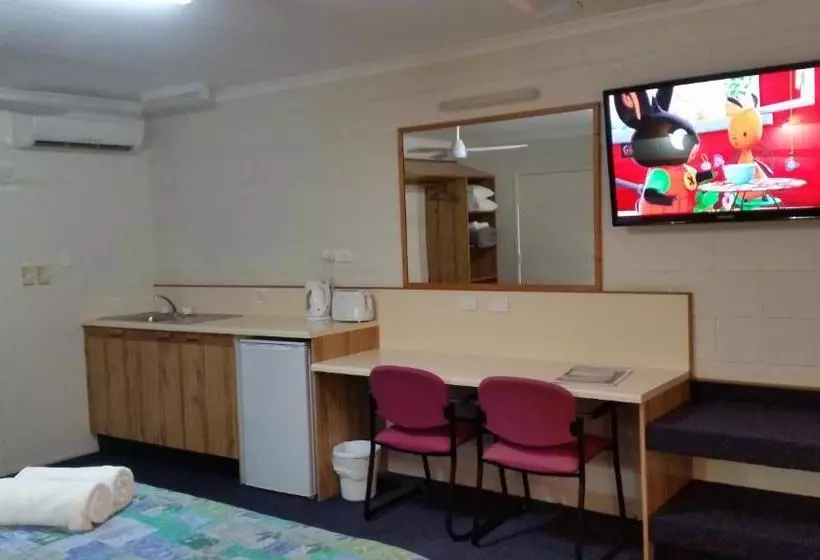 Sandcastle Motel Tin Can Bay