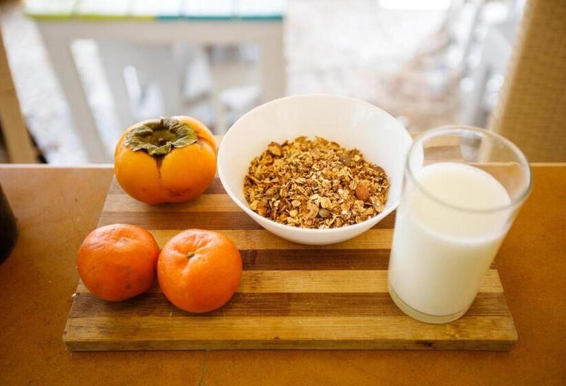 هاستل Locul Central   Church Street