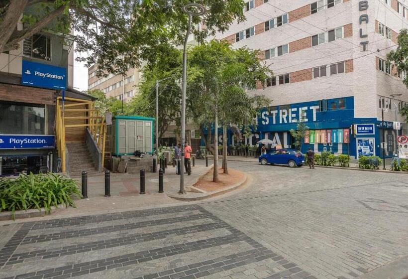 هاستل Locul Central   Church Street