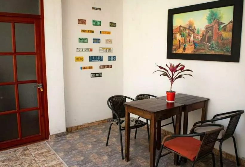 ベッドアンドブレックファースト Lunawasi Hospedaje