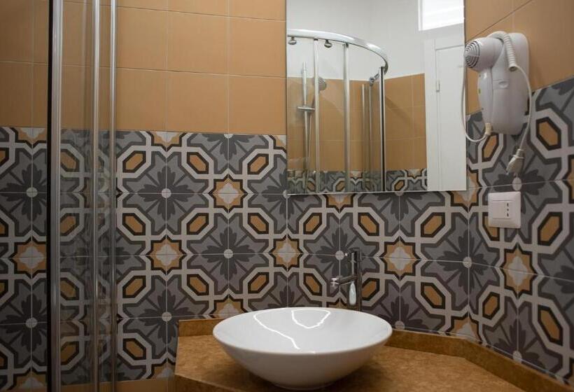 تختخواب و صبحانه Palazzotto 902