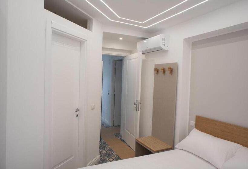 تختخواب و صبحانه Palazzotto 902