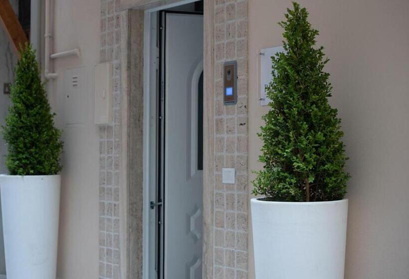 تختخواب و صبحانه Palazzotto 902