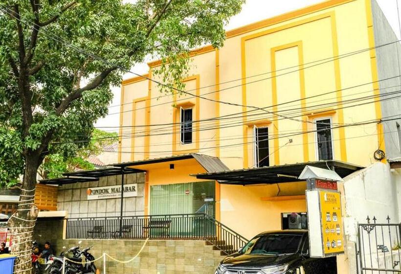 בית מלון כפרי Pondok Malabar Mitra Reddoorz