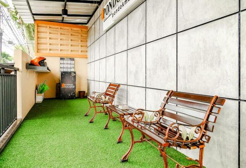 בית מלון כפרי Pondok Malabar Mitra Reddoorz