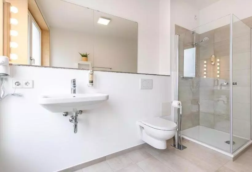 Metropol Apartments & Suites