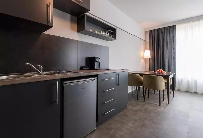 Metropol Apartments & Suites