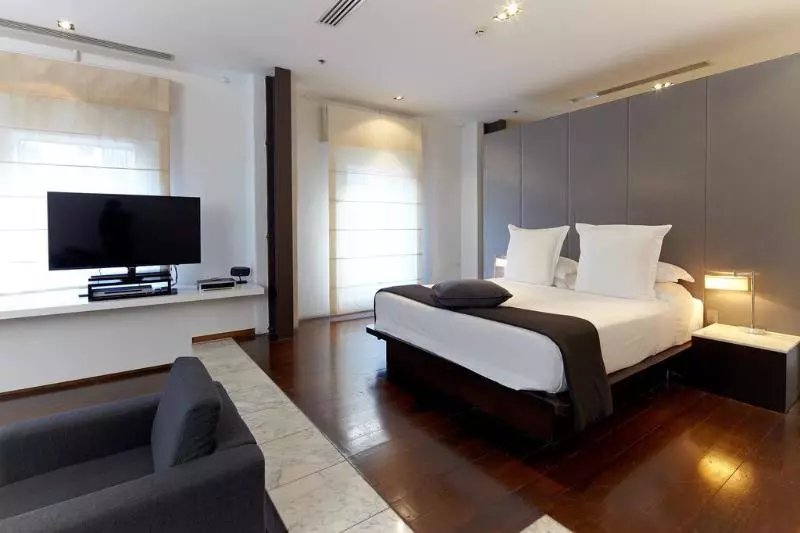 בית מלון כפרי Establishment