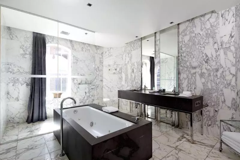 בית מלון כפרי Establishment