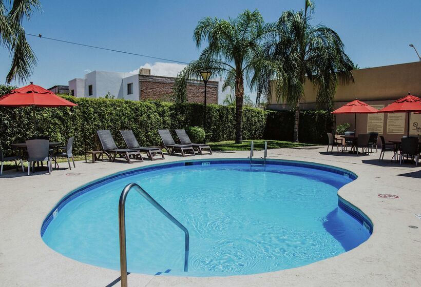 هتل Hampton Inn By Hilton Torreónairport Galerías