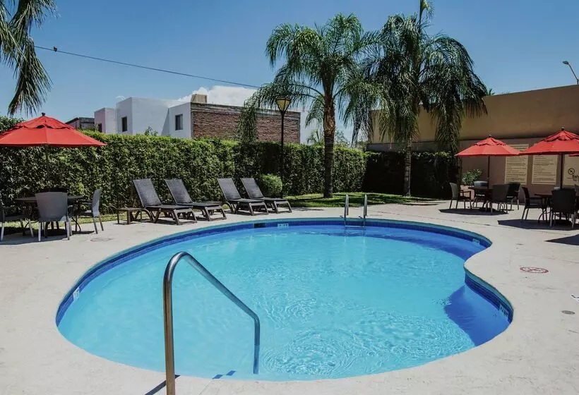 호텔 Hampton Inn By Hilton Torreónairport Galerías