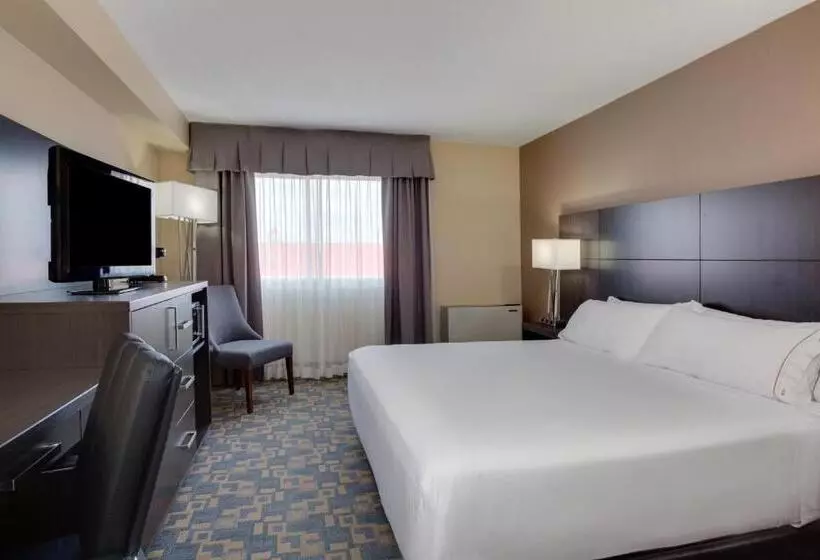 Holiday Inn Express Hotel & Suites Uptown Fredericton, An Ihg