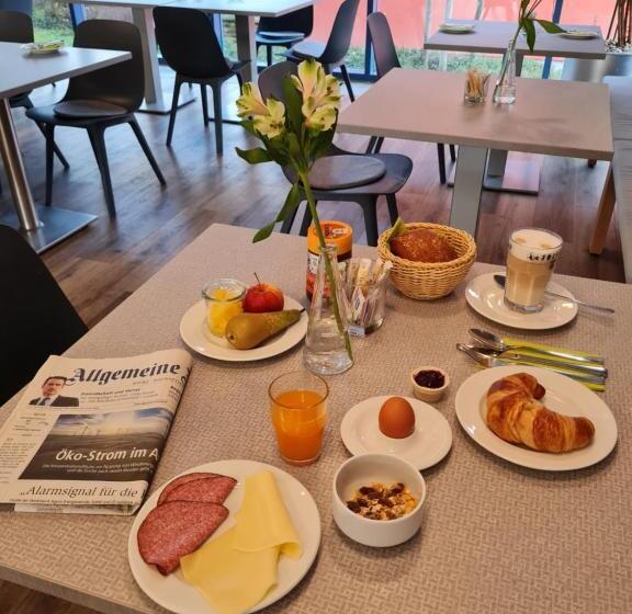 ホテル Inndependence