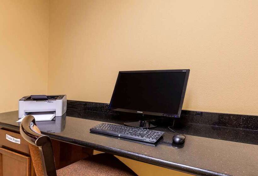 فندق La Quinta By Wyndham Vancouver