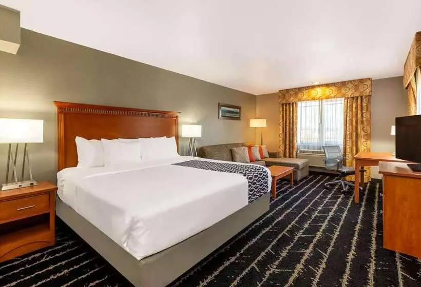 هتل La Quinta By Wyndham Vancouver